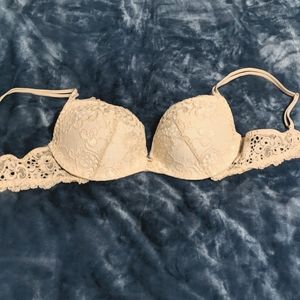 Victoria's Secret Very Sexy Lace Bra
